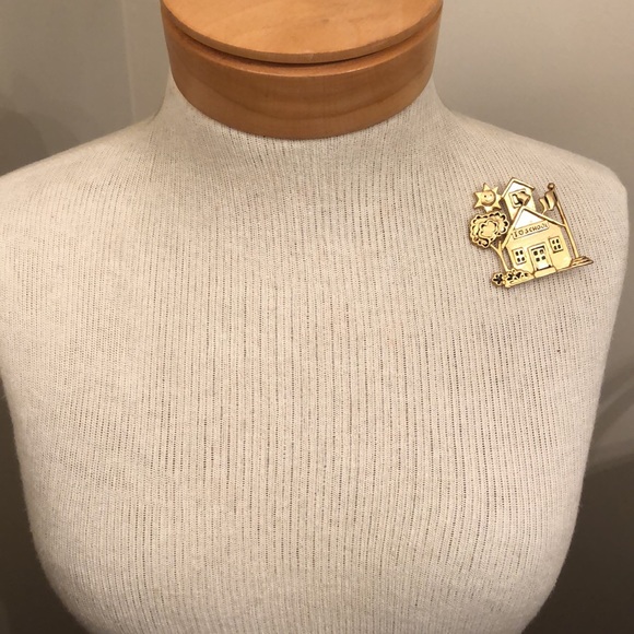 Vintage I Love School Pin Mate Goldtone School House - Picture 9 of 11